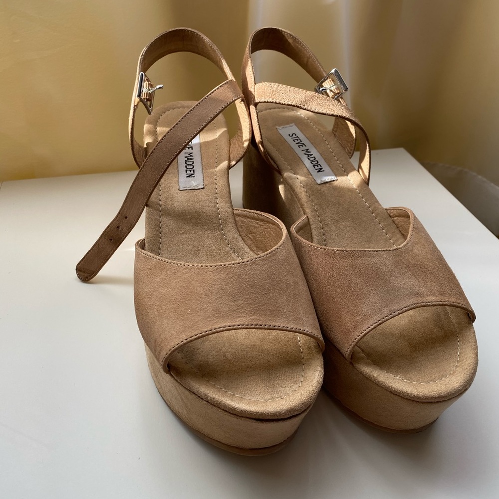 Steve Madden Flatform Sandal Heels